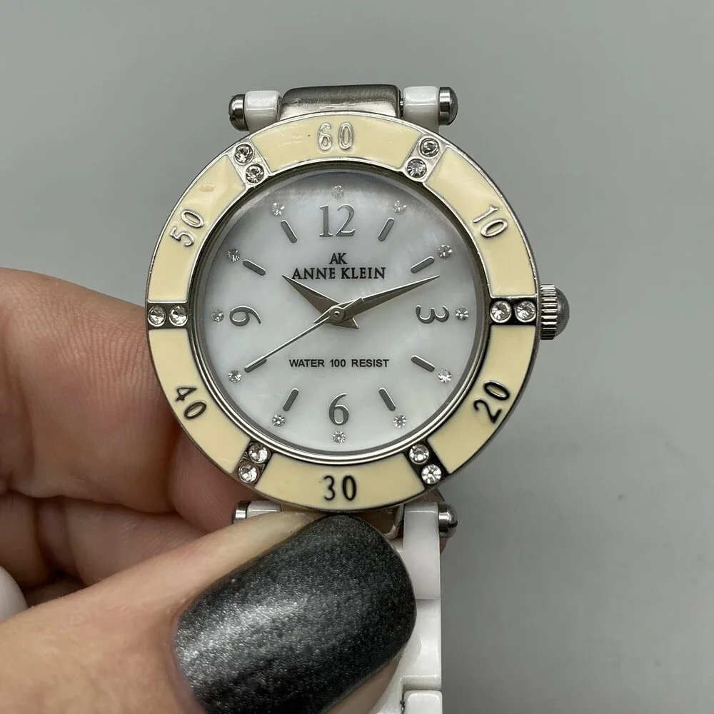 Anne Klein see photos